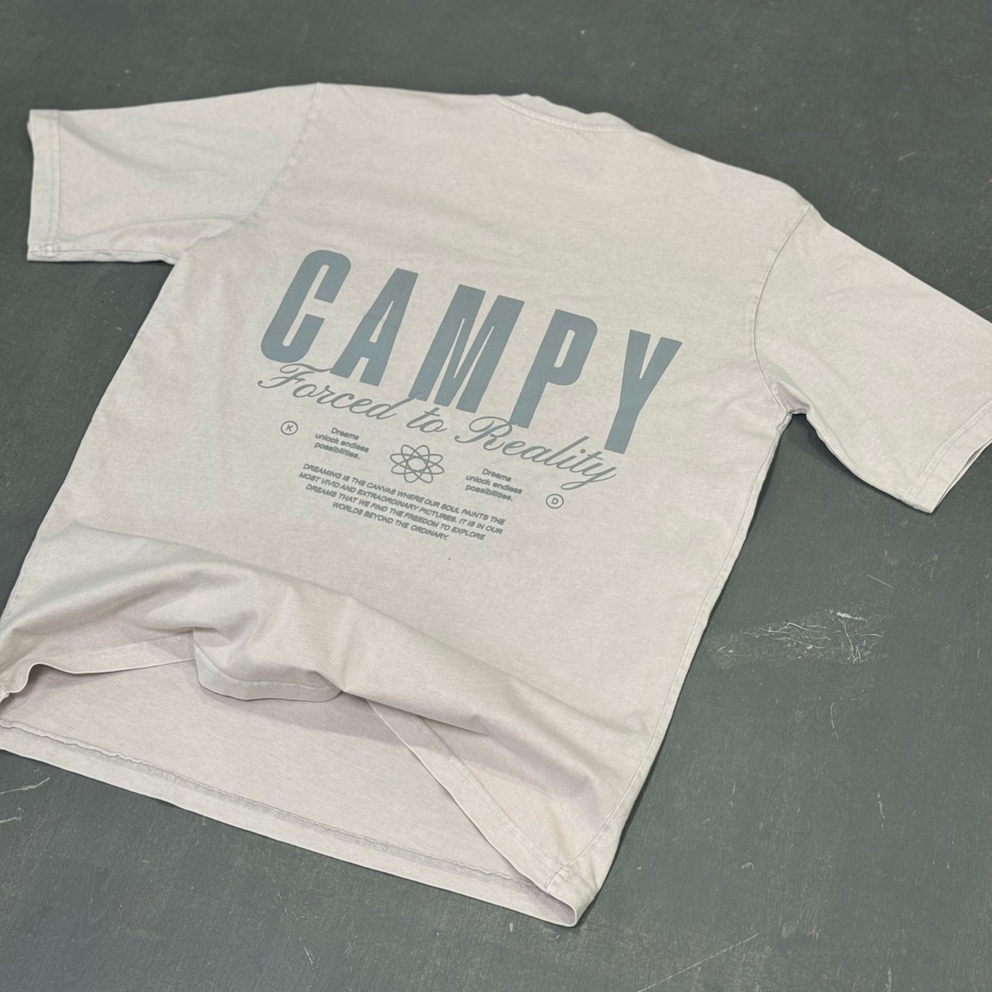 חולצת אוברסייז campy - צווארון עגול