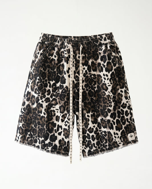 Short Jeans  - Abigail Pattren