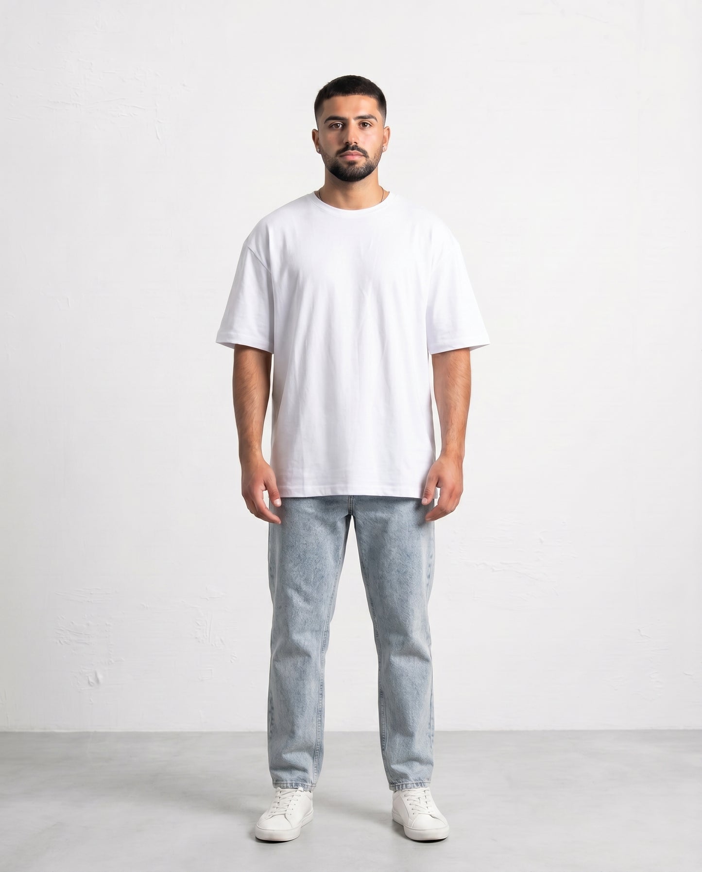 T-shirt Thin collar White