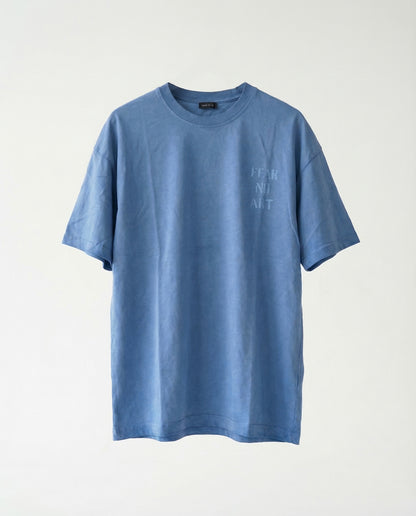 T-shirt fear not art blue