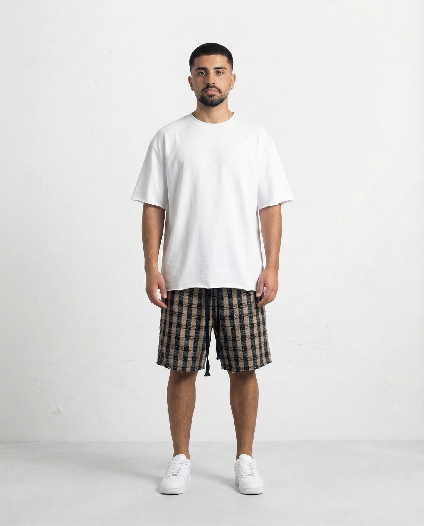 Short - Black and beige desert plaid