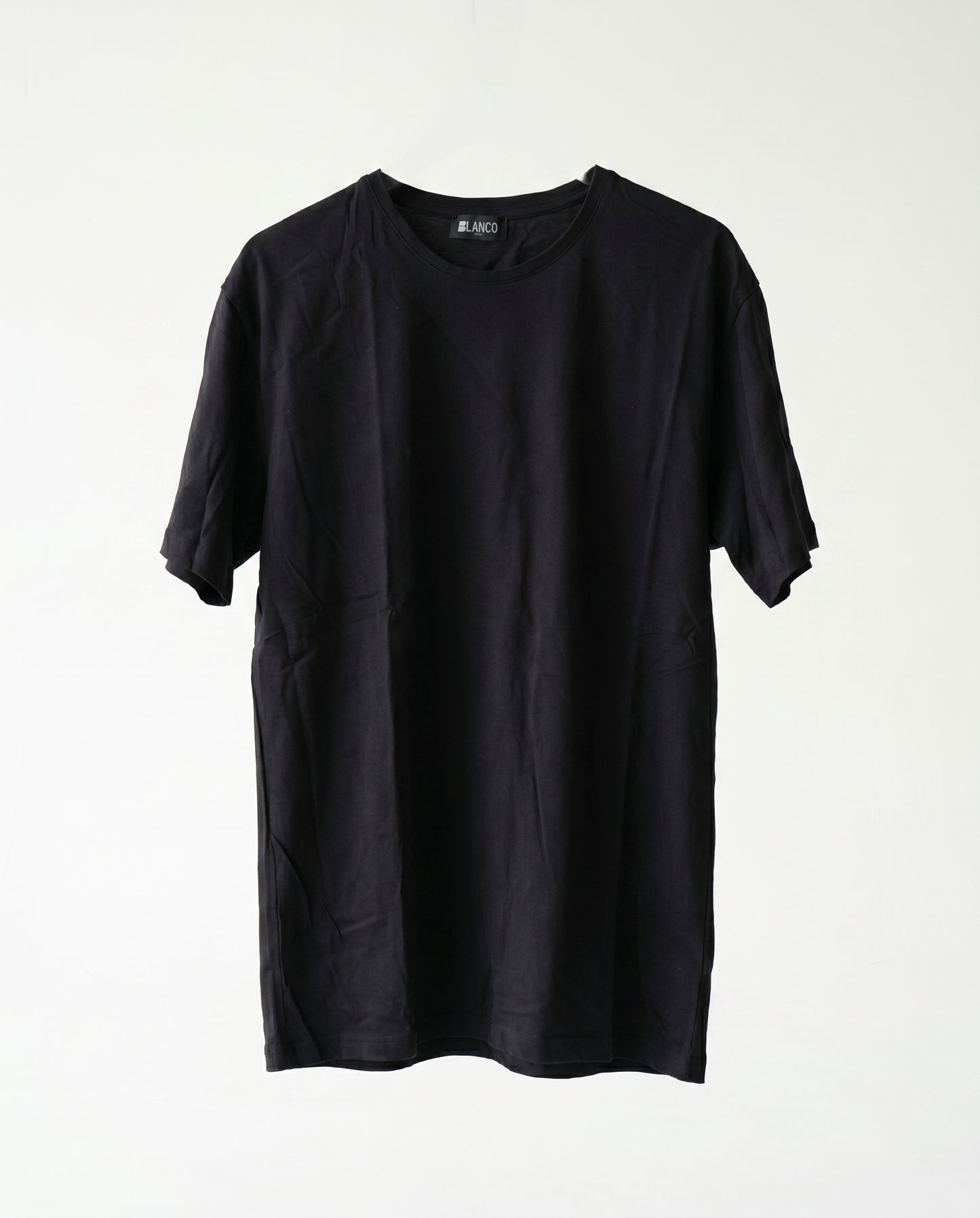 T-shirt Thin collar Black