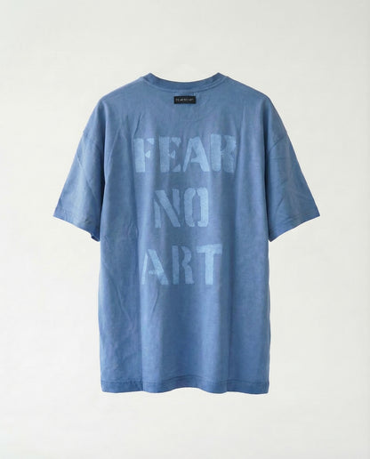 T-shirt fear not art blue