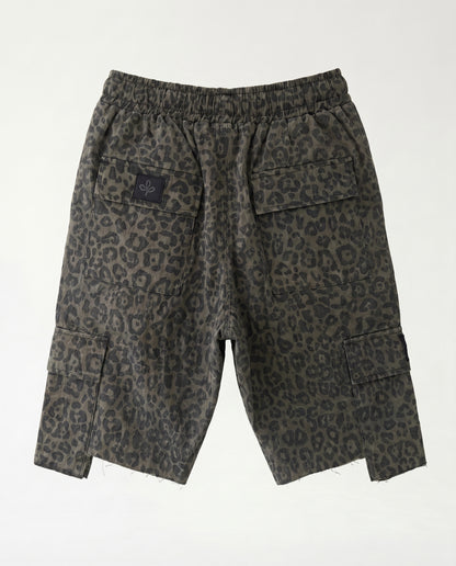 Short - Leopard Green