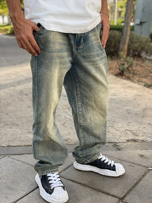 Jeans- Straight Fit Light Wash