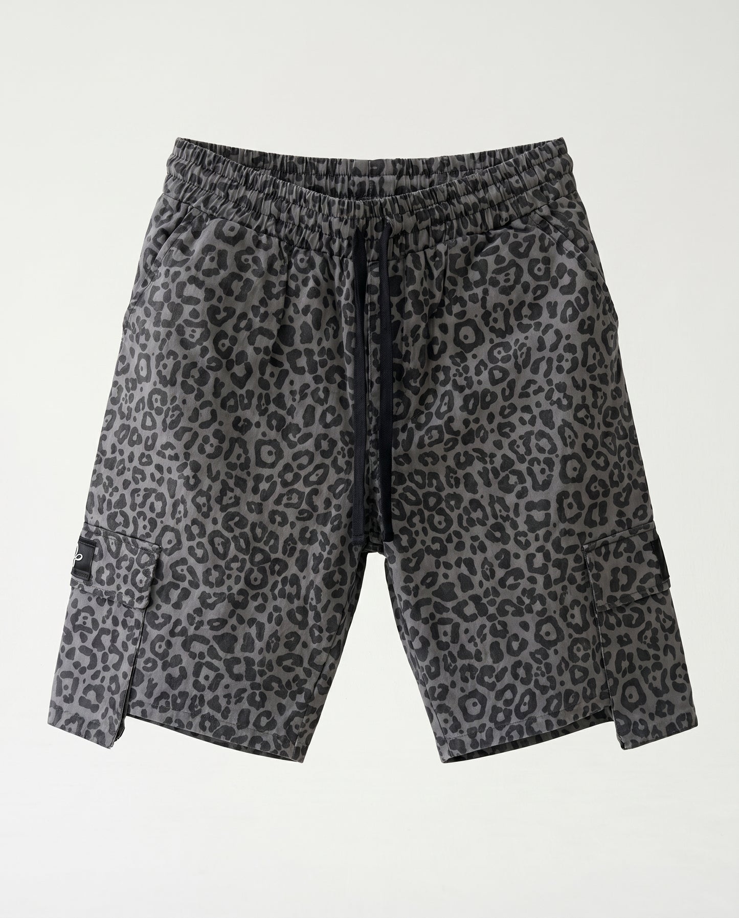 Short - Leopard Gray