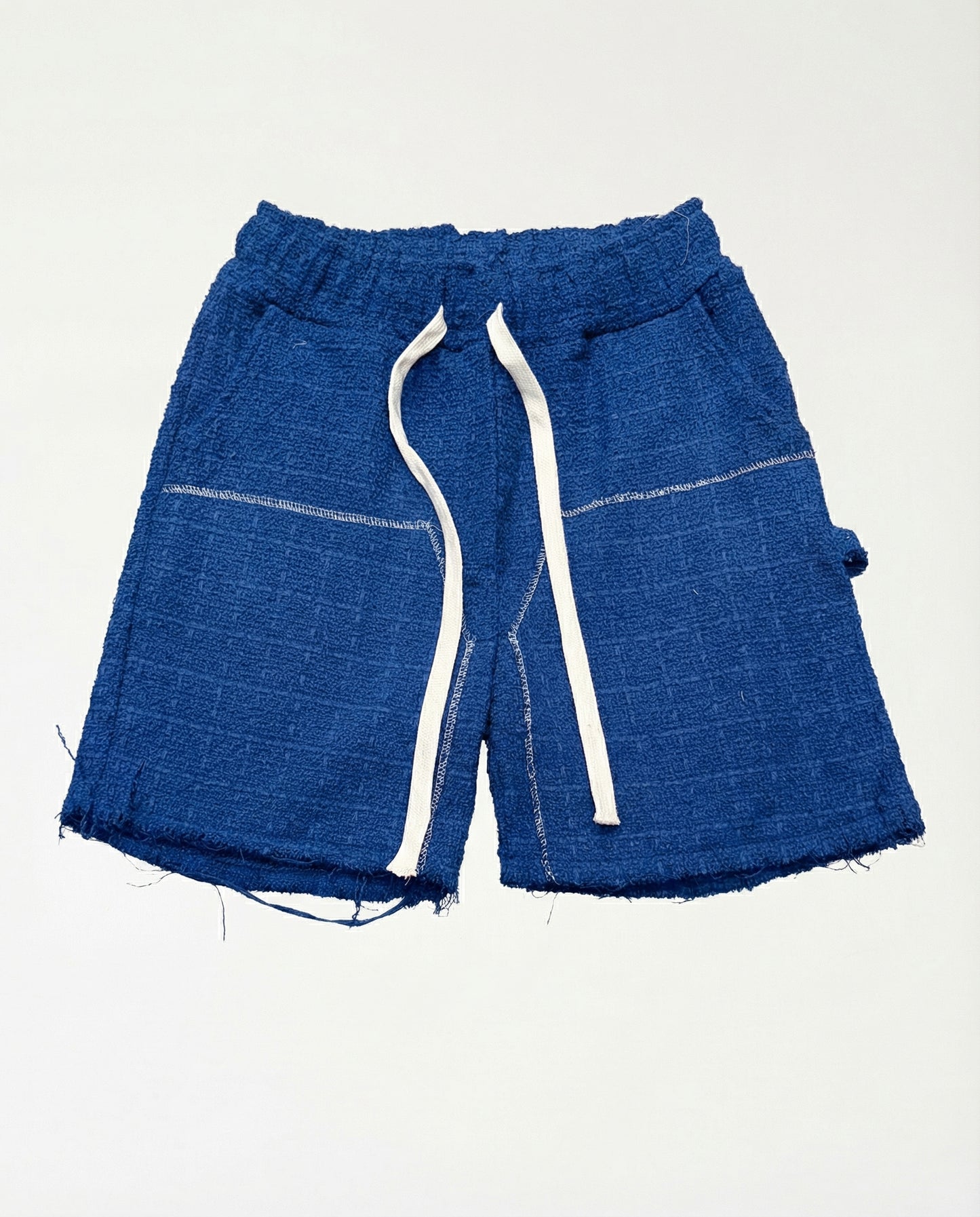 Short -blue desert
