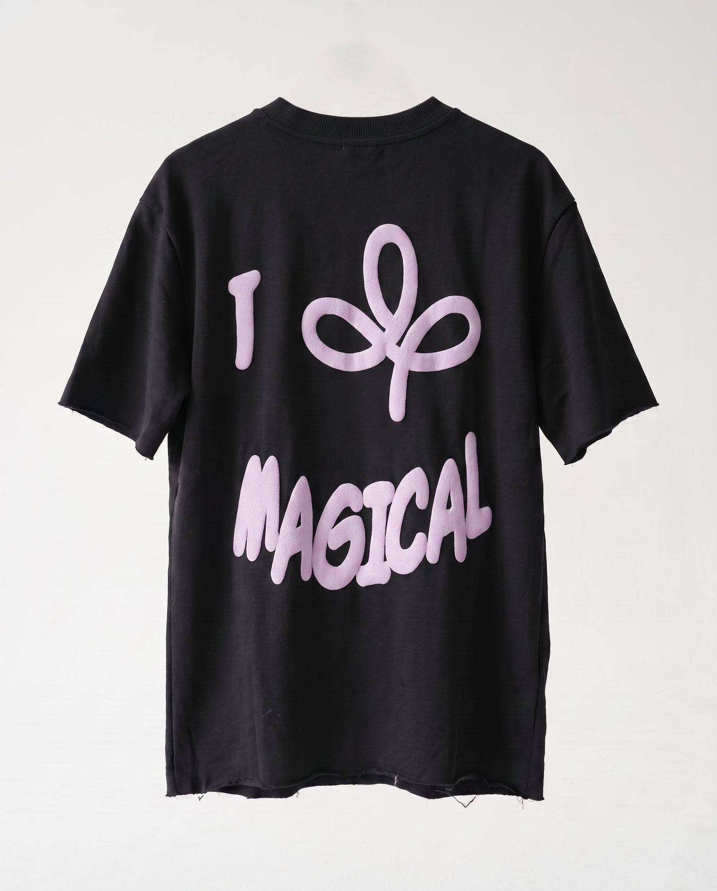 T-shirt -  Megical B&P