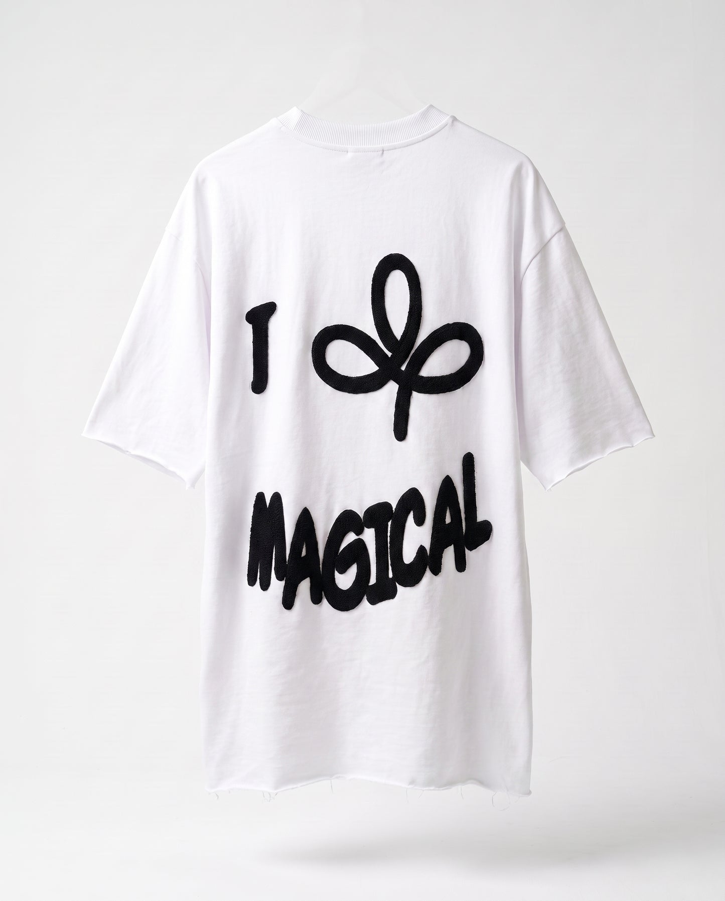 T-shirt -  Megical W&B