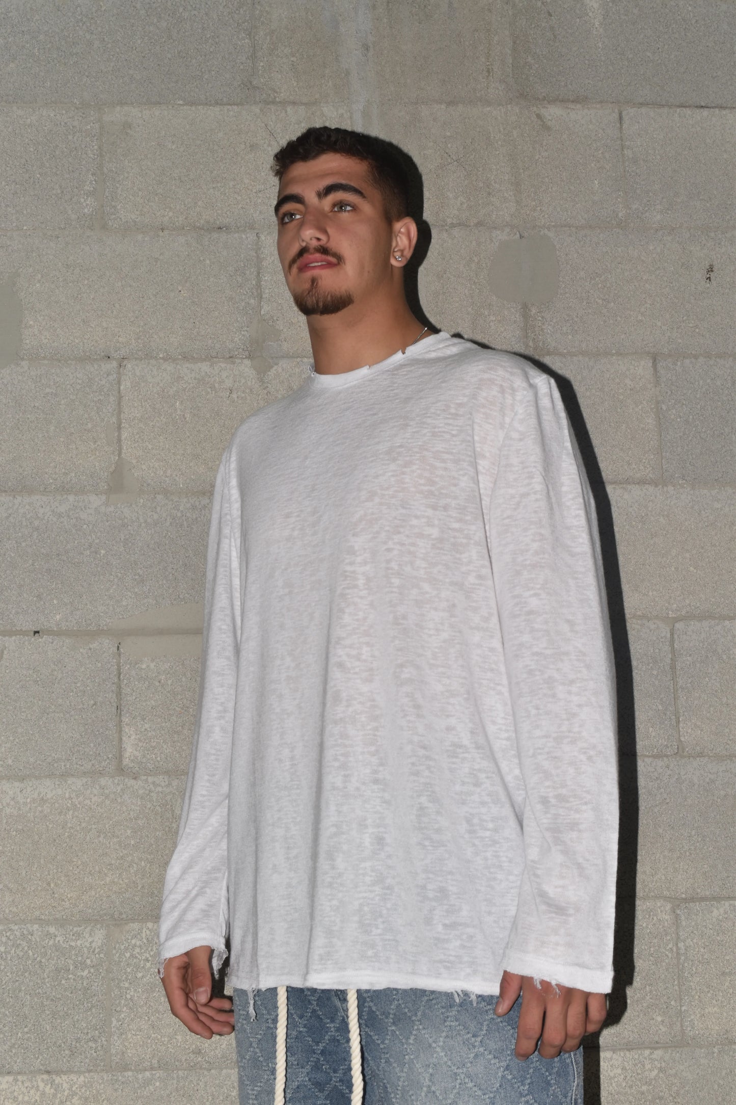 Long shirt sus white