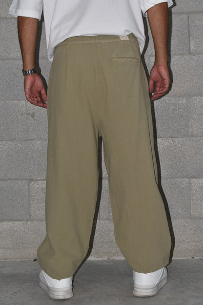 Pants - linen green