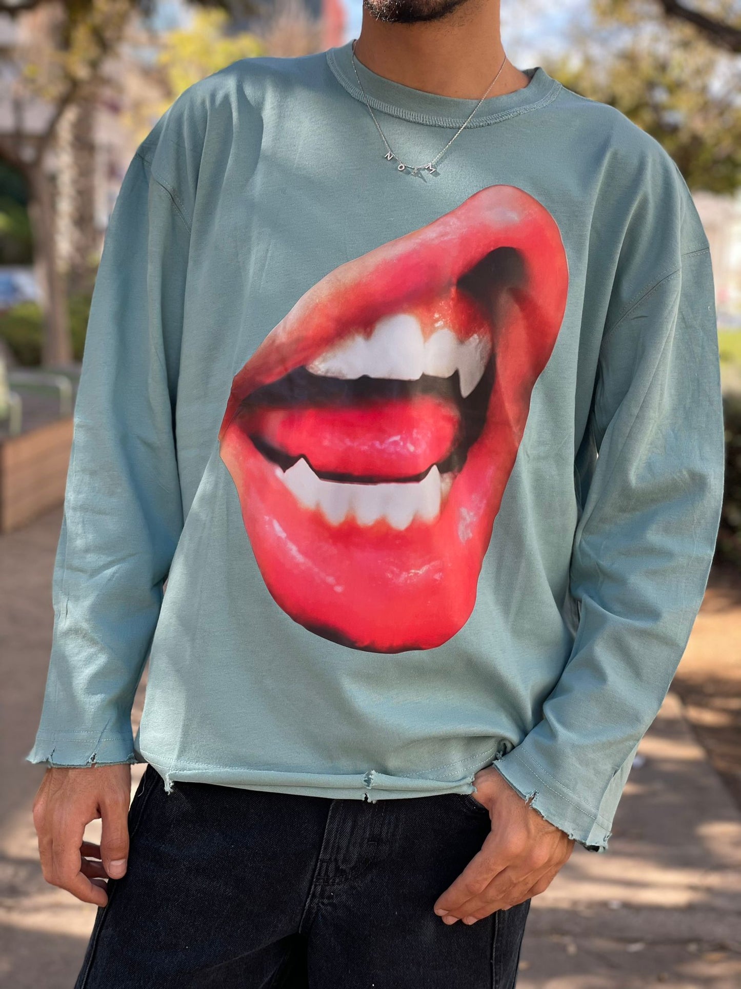 Bold Lips Long Sleeve