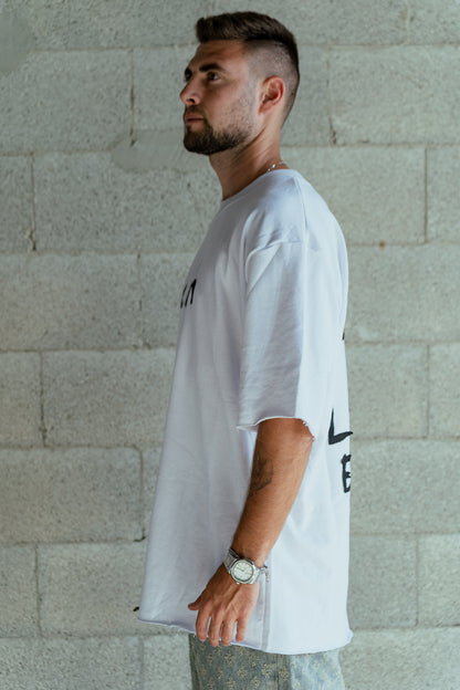 T-shirt - WHITE IM NOT