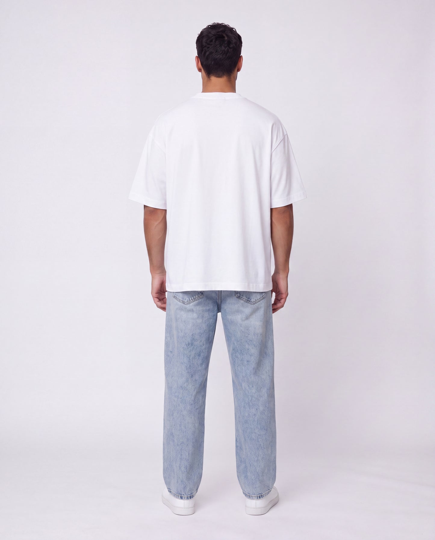 T-shirt- Oversize Space White